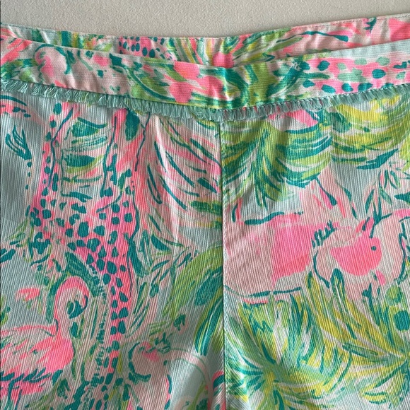 Lilly Pulitzer Adie Shorts in On Parade print Seasalt Blue colourway Side zip 12 - Picture 4 of 15